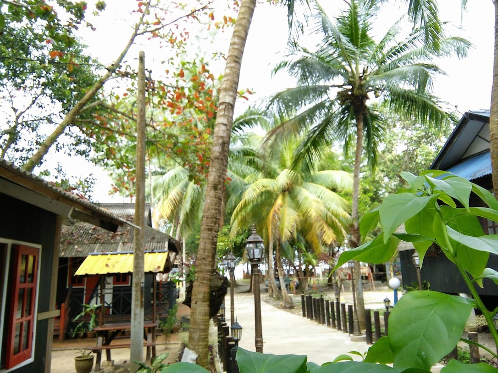 Kembara Resort 3/56