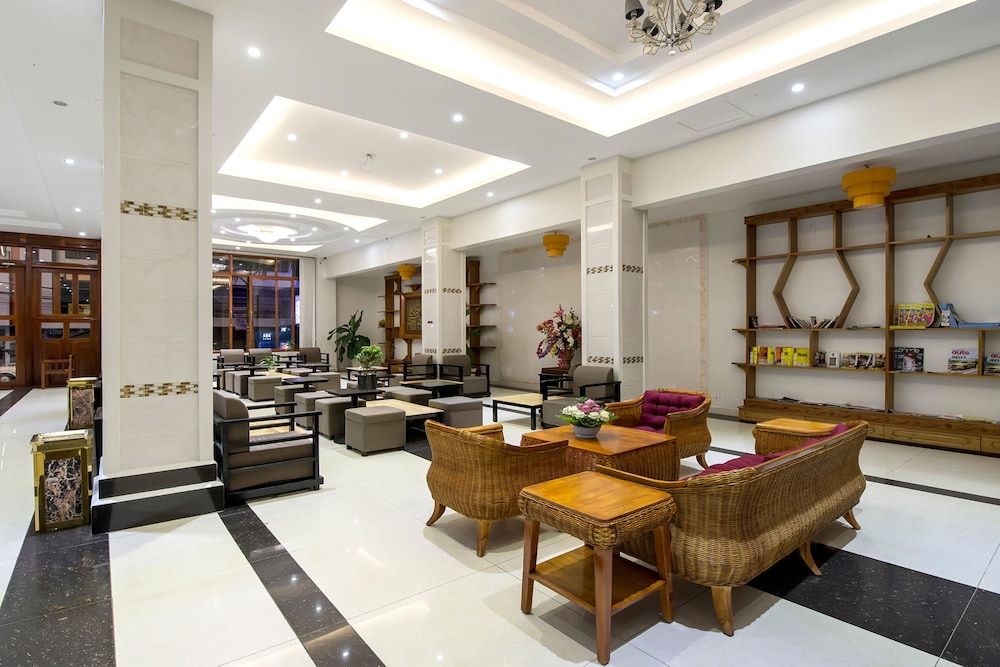 Aristocrat Residence Hotel 65/80