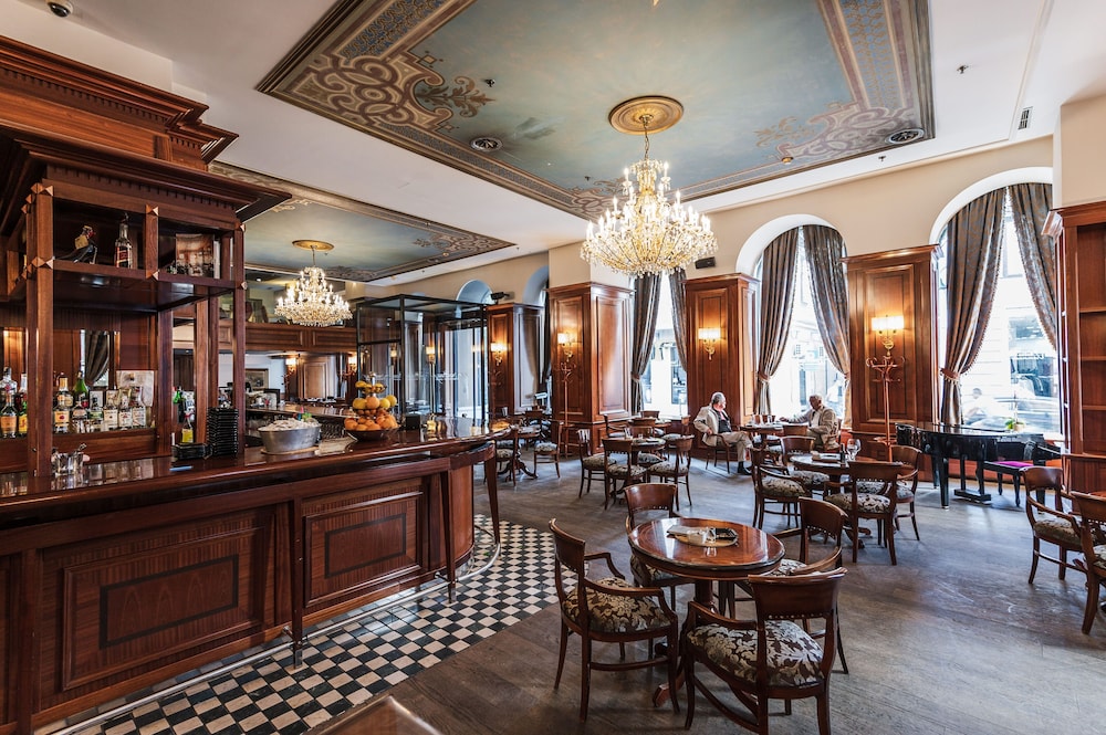 Europe Hotel 45/56