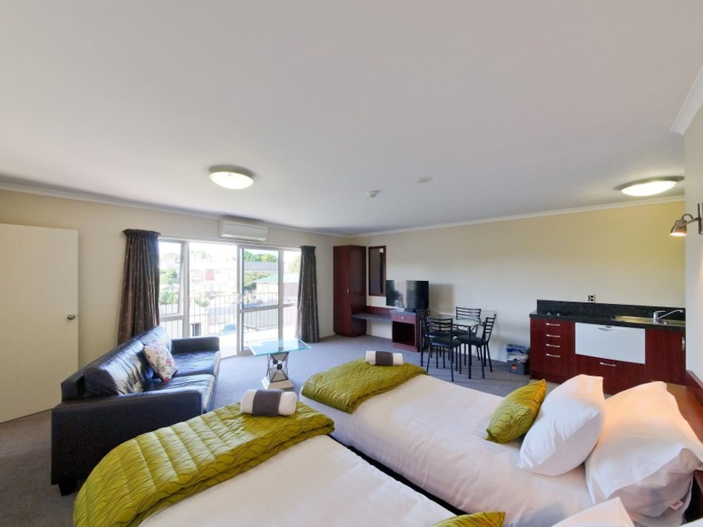 Avenue Motor Lodge 31/35
