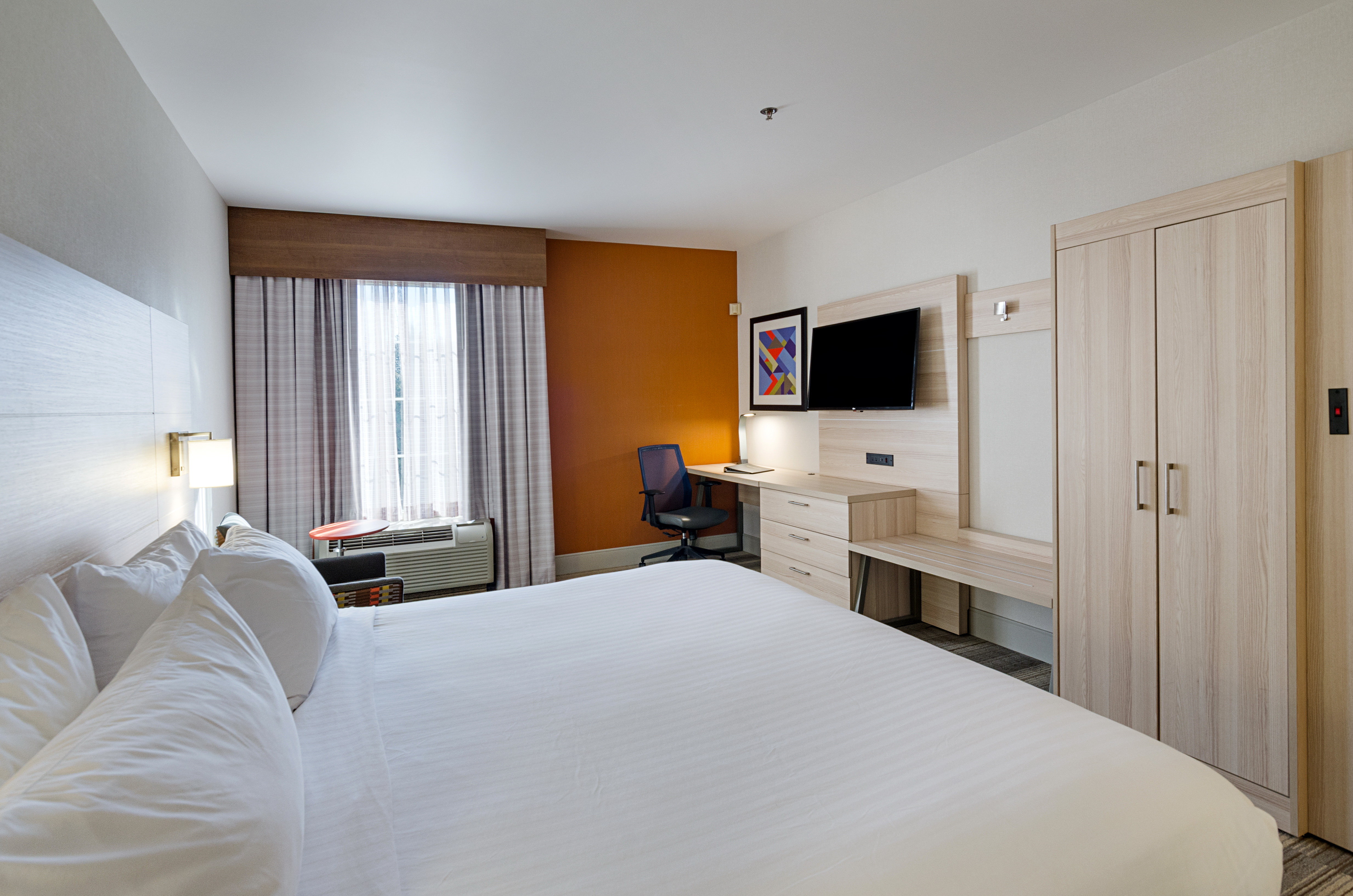 Leisure, King Bed
