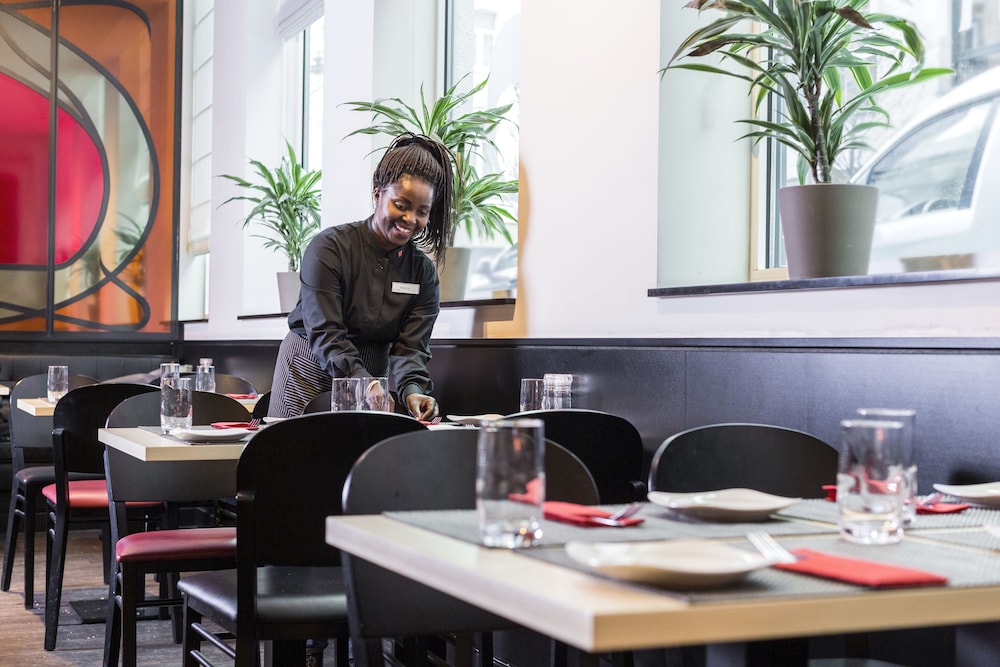 Park Inn by Radisson Brussels Midi 59/73
