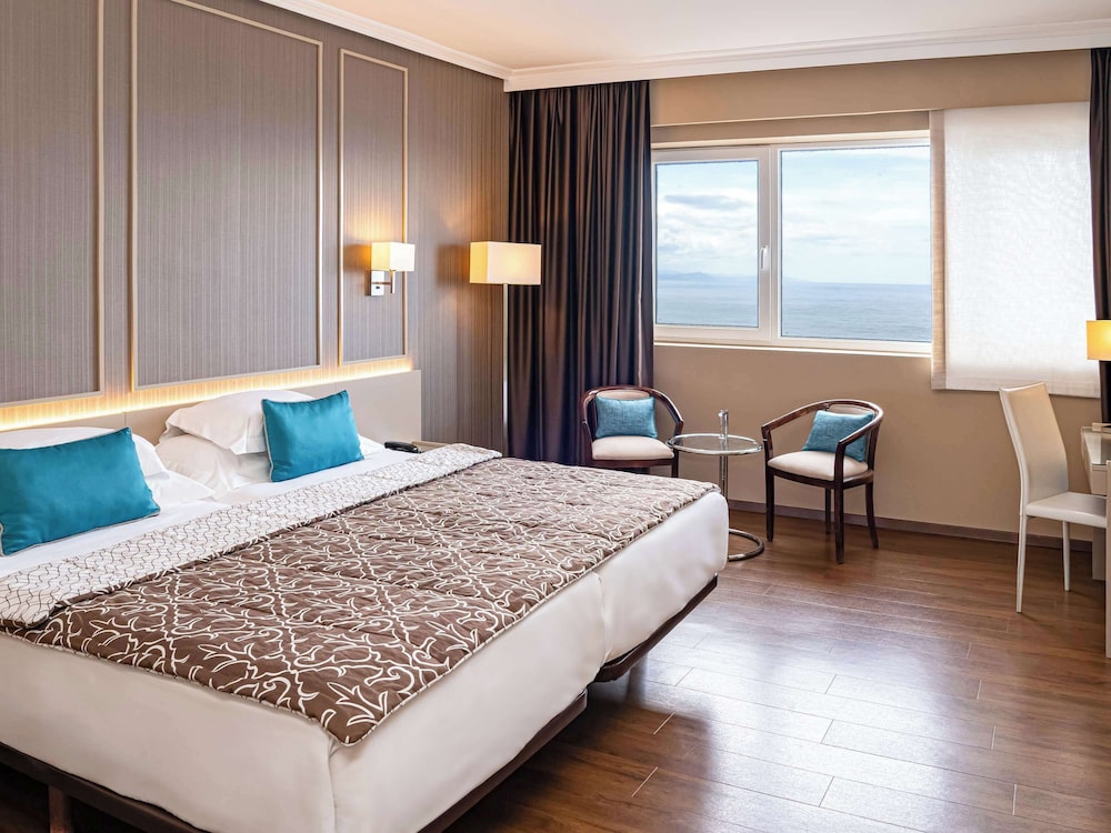 غرفة قياسية بسريرين منفصلين بإطلالة على البحر، Mercure San Sebastian Monte Igueldo 8/10