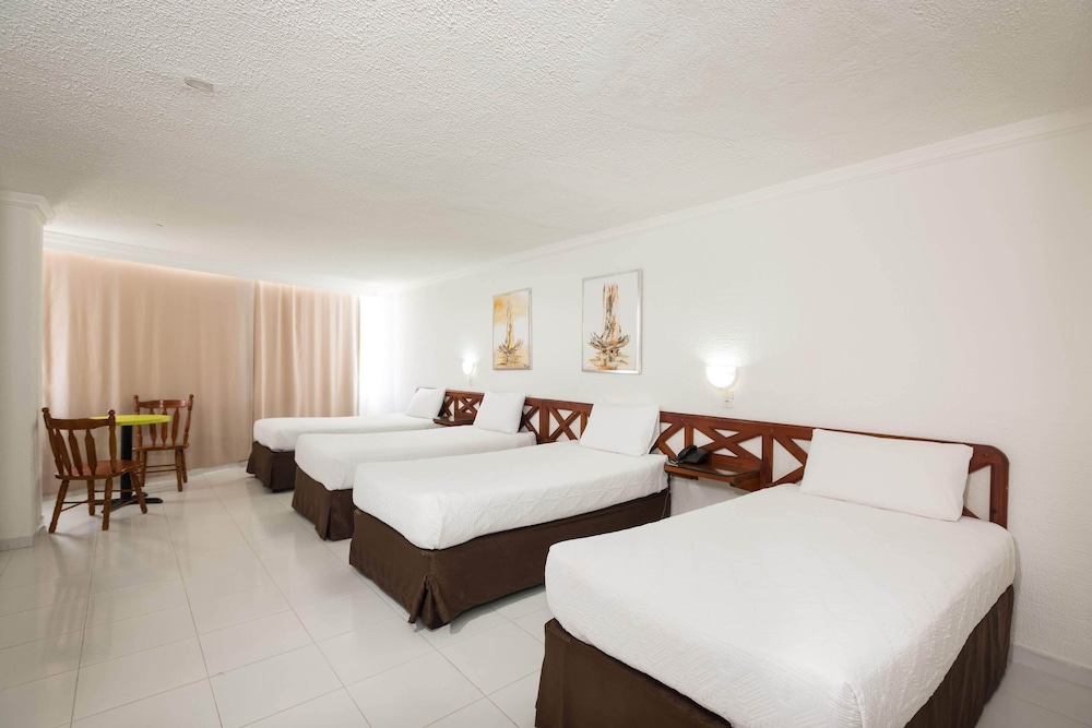 Hotel Calypso Beach 25/43