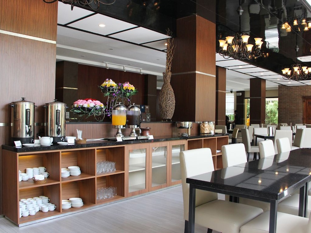 Narita Hotel Surabaya 39/46