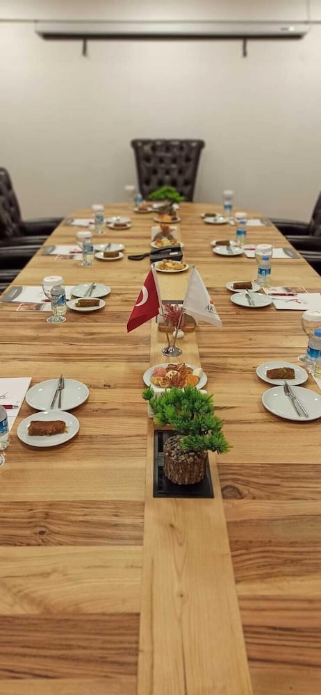 Ak Life Hotel & Suit 33/39