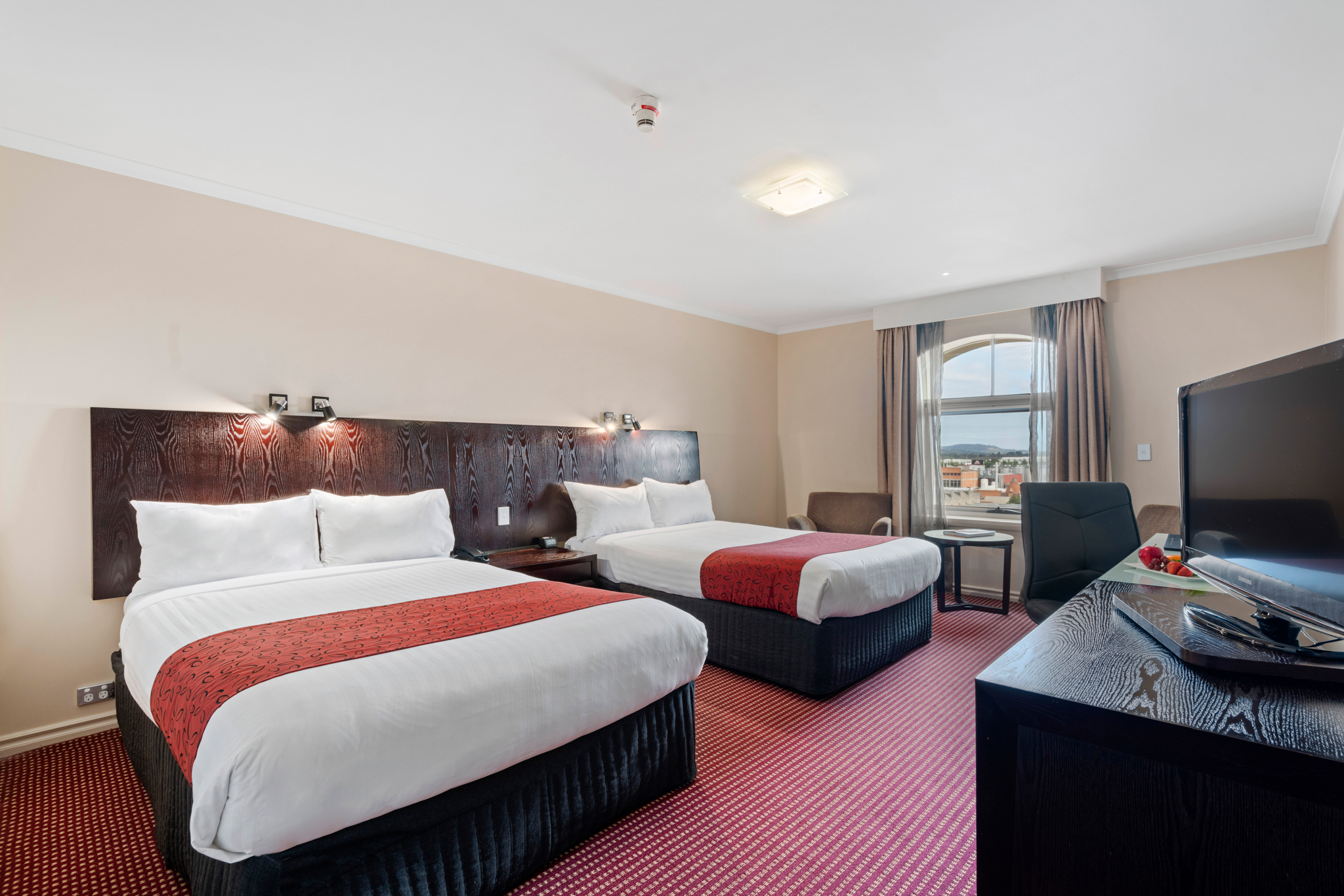 Executive, Twin Beds
