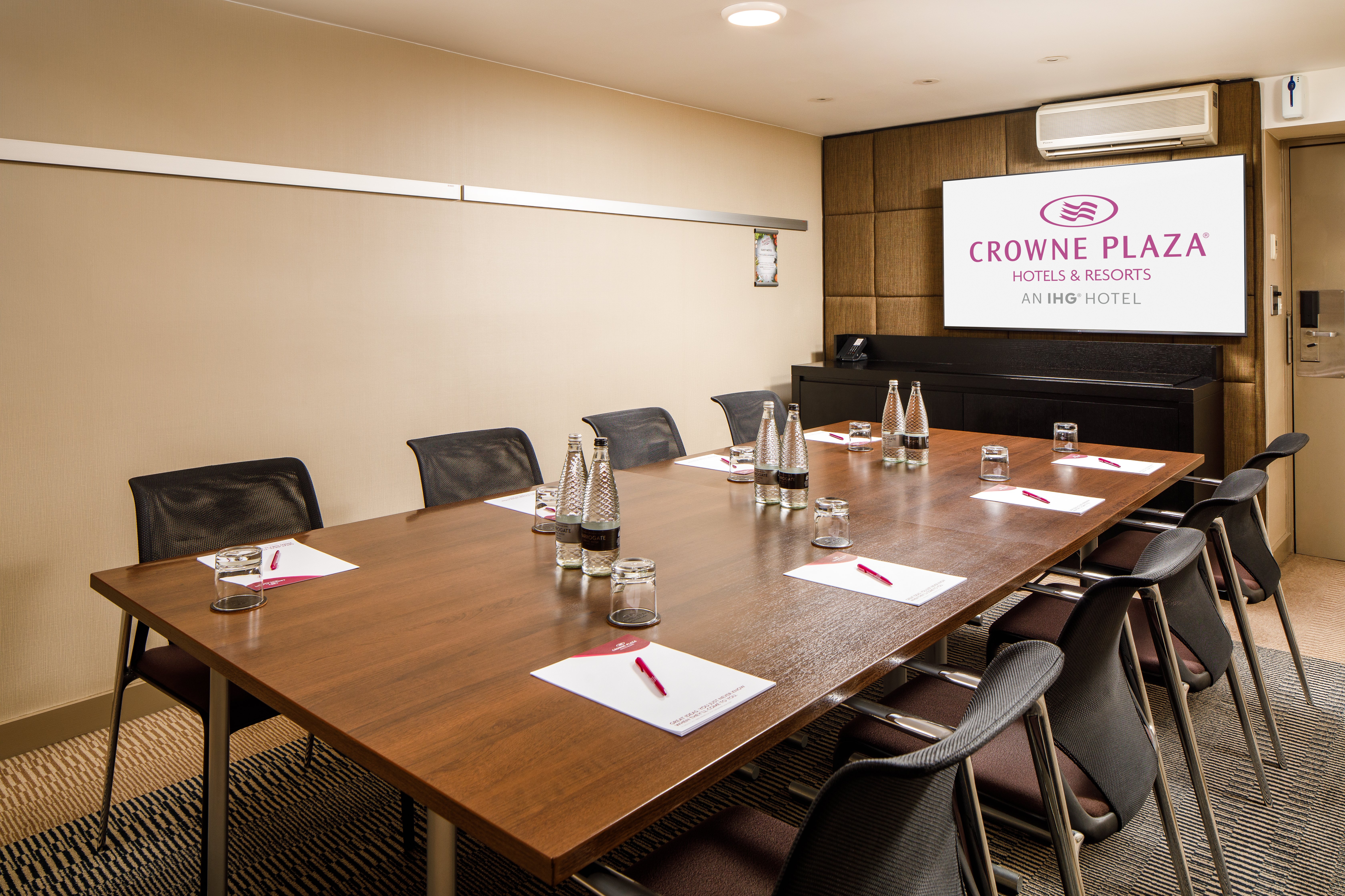 Crowne Plaza Manchester Airport 41/50