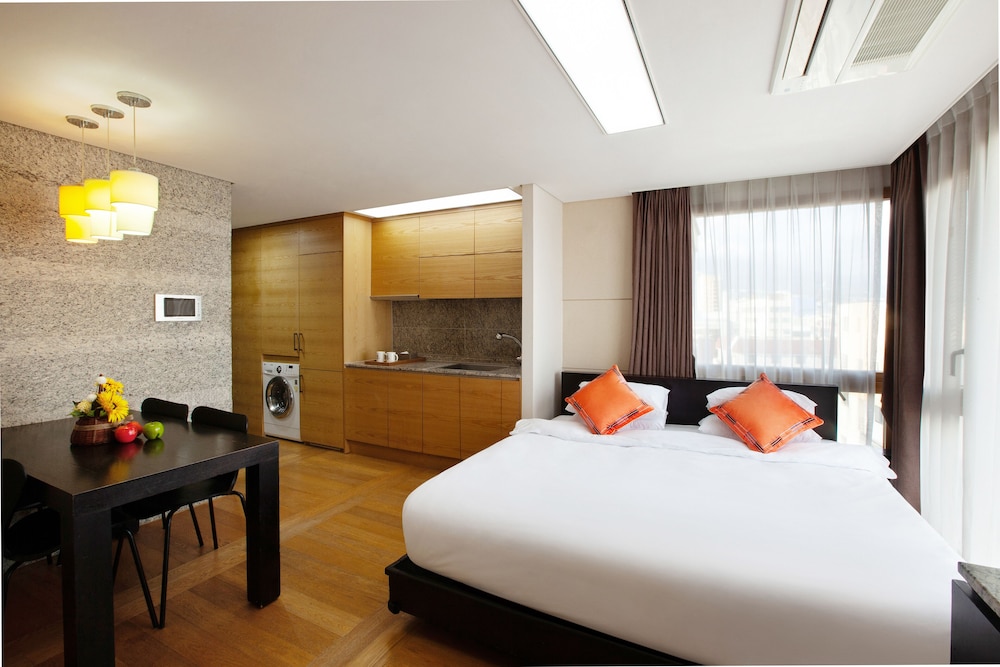 STANDARD, DOUBLE BED