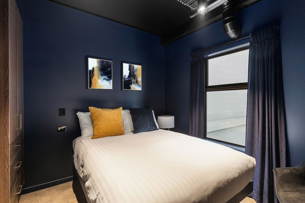 2 Bedrooms, Metro, Double Bed