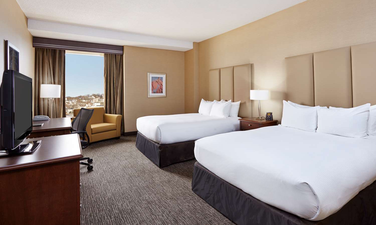 Room, 2 Queen Beds, City View