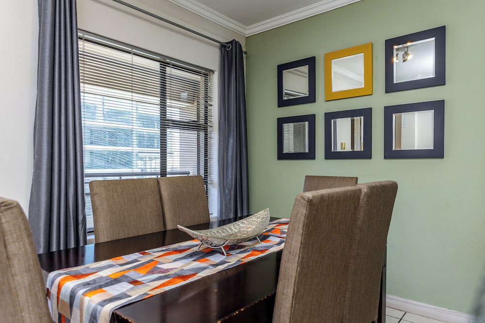 Westpoint Executive Suites - Apartments 61/70