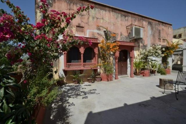 Rawla Mrignayani Palace 62/67