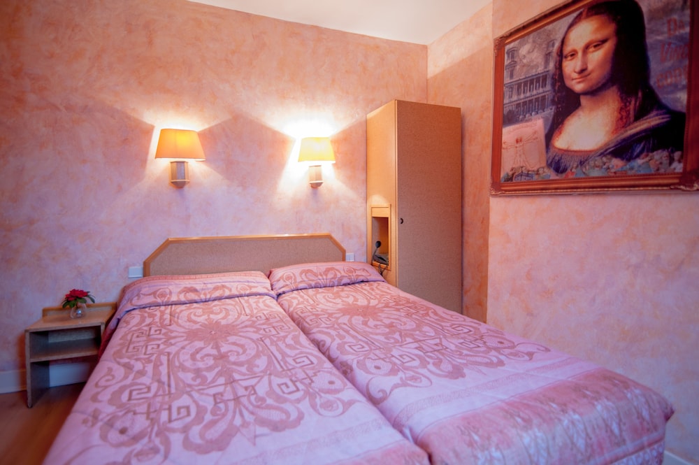 Hotel Leonard de Vinci 29/59