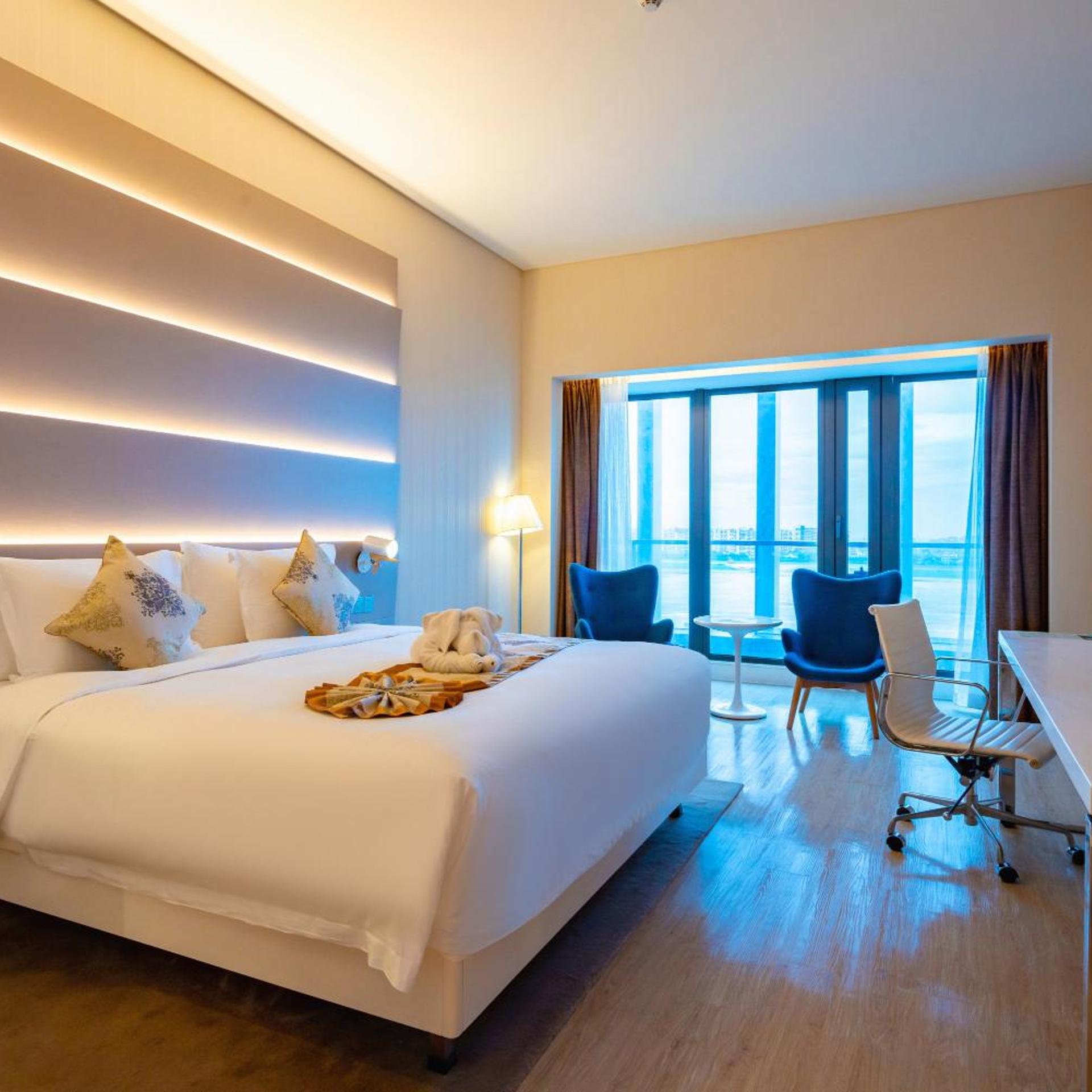 Sanya Phoenix Airport Hotel 14/86