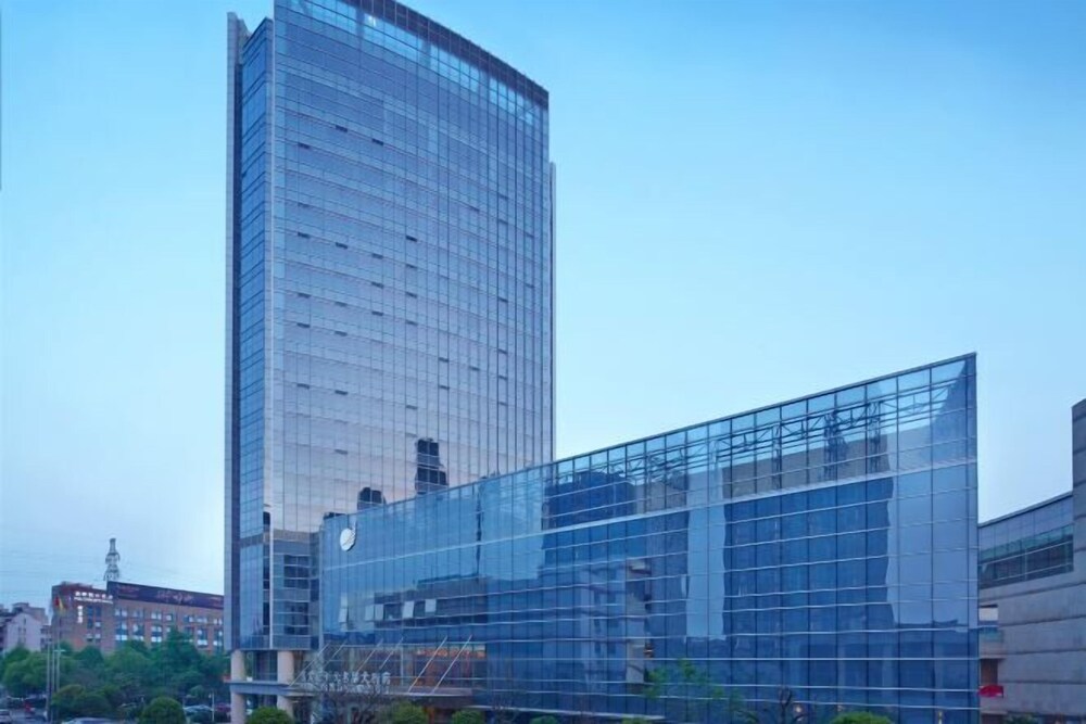 GRAND NEW CENTURY HOTEL FUYANG 5/34