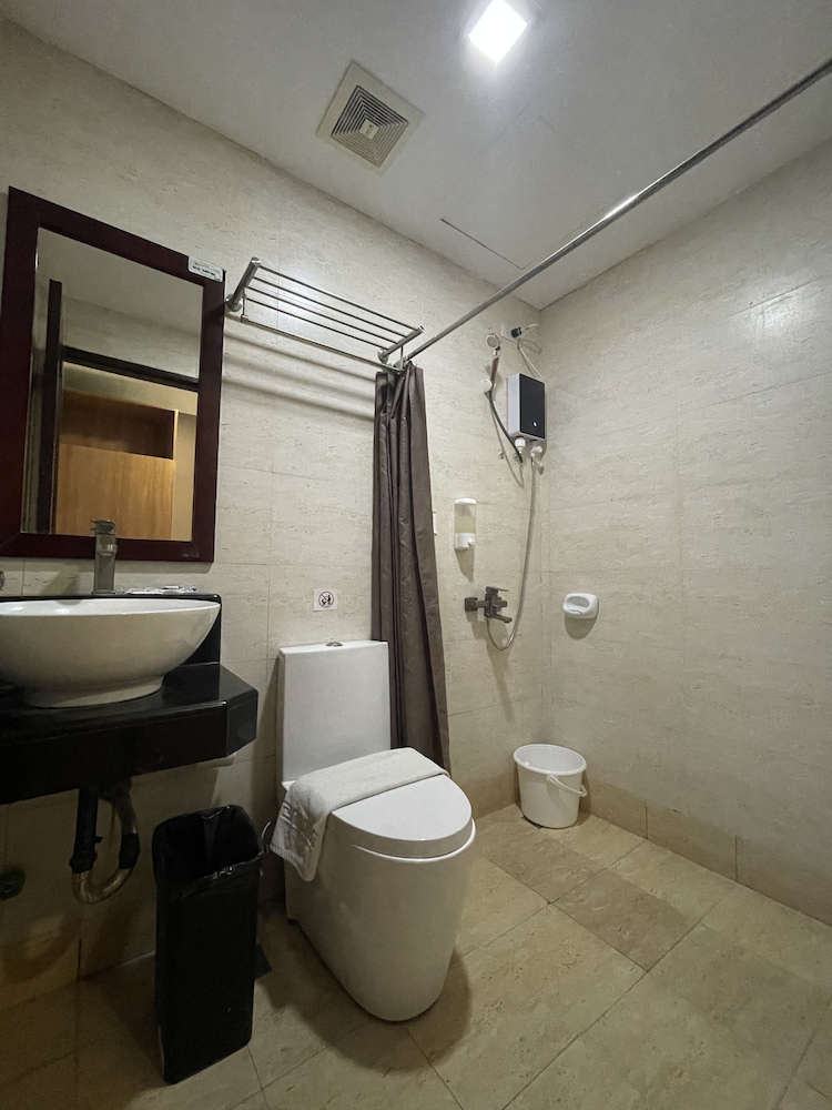 Cebu Capitol Central Hotel and Suites powered by Cocotel 44/55