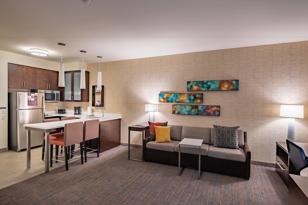 Residence Inn By Marriott Dallas At The Canyon 39/53
