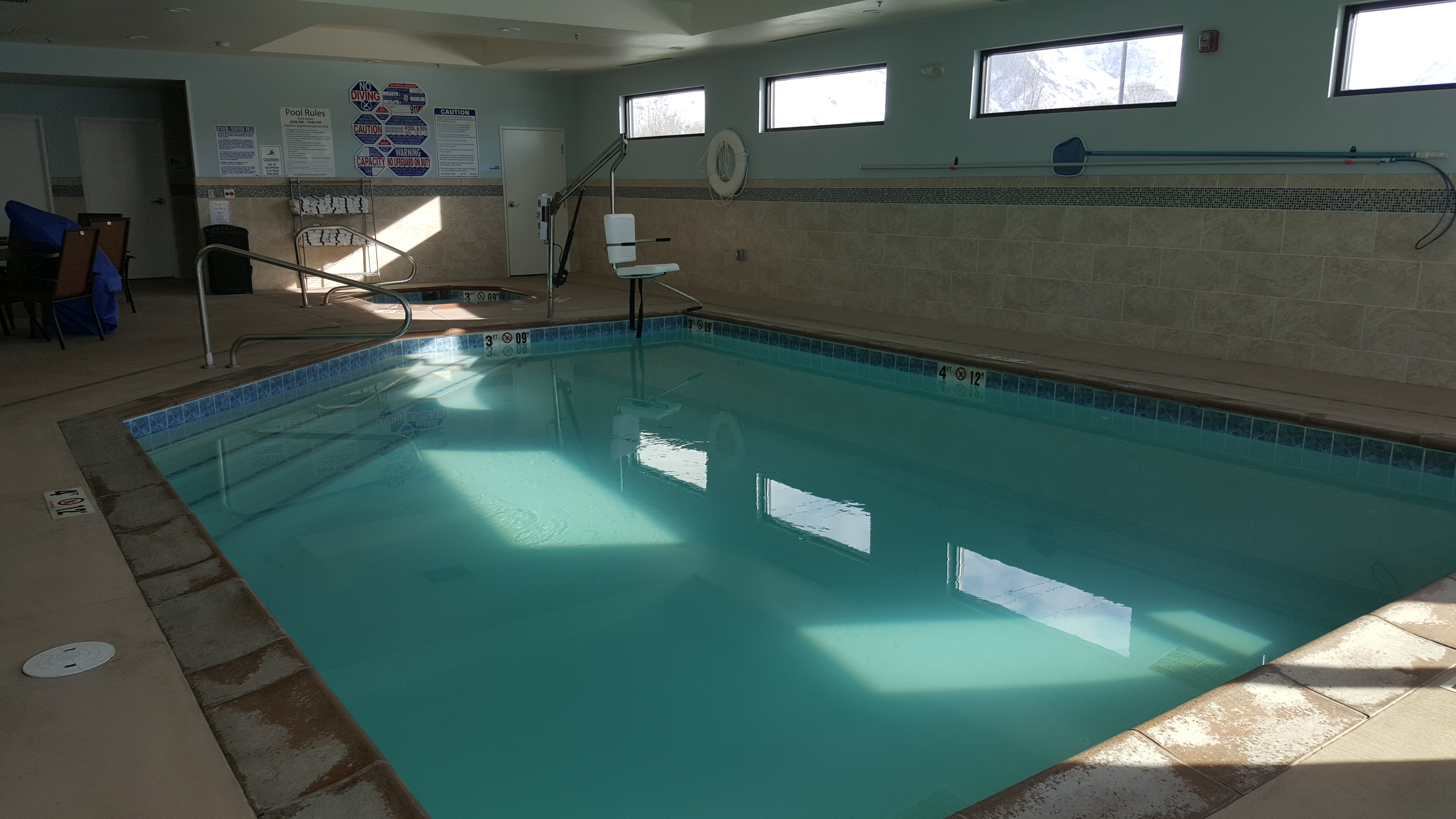 Holiday Inn Express Suites Springville South Provo Area 30/73