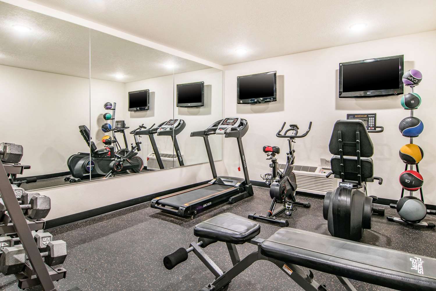 Comfort Inn & Suites Vancouver Downtown City Center 30/48