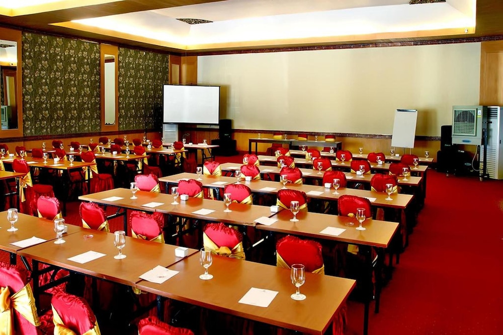 Grand Royal Bil Hotel 22/31