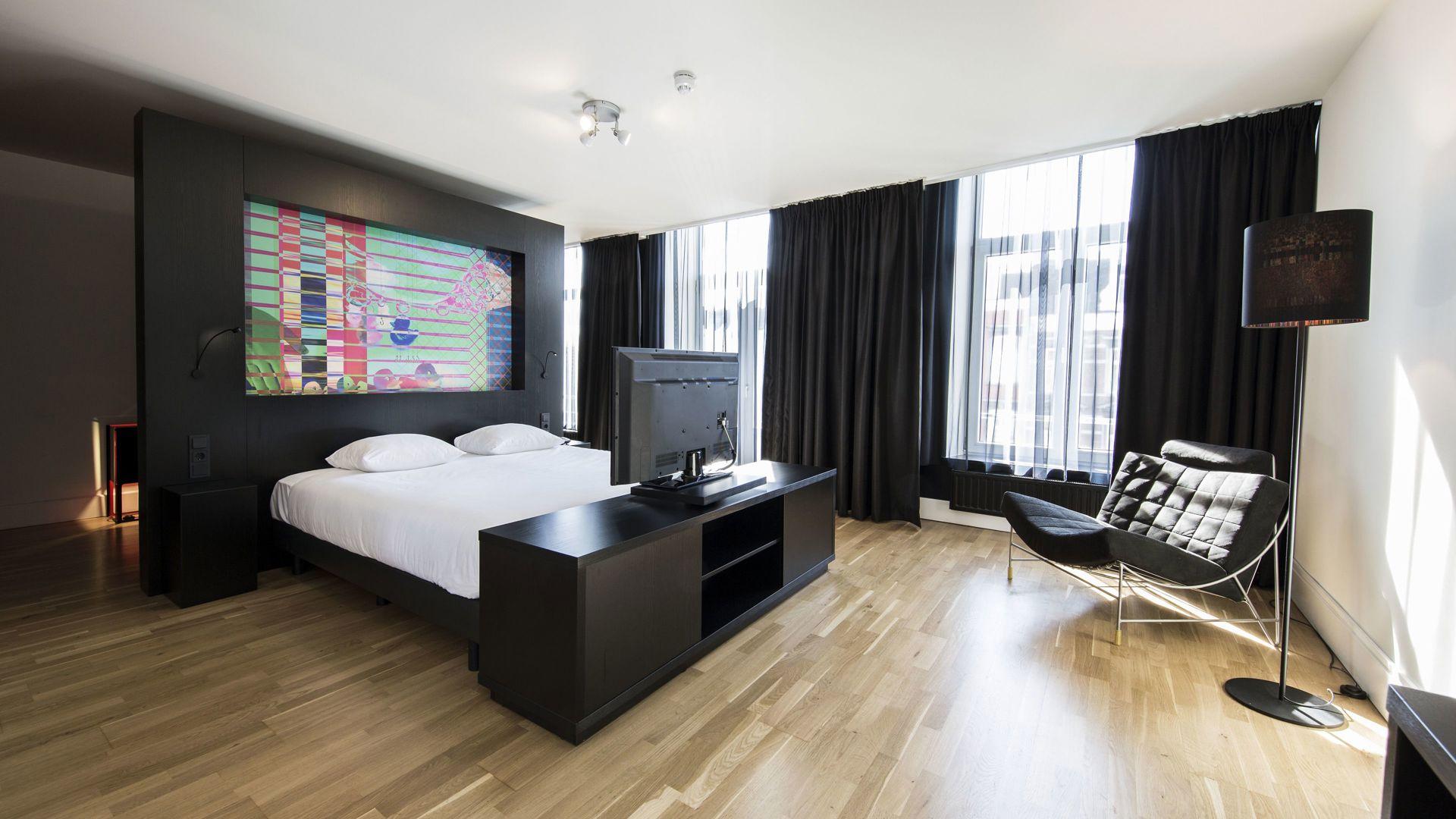 Superior, Queen Bed