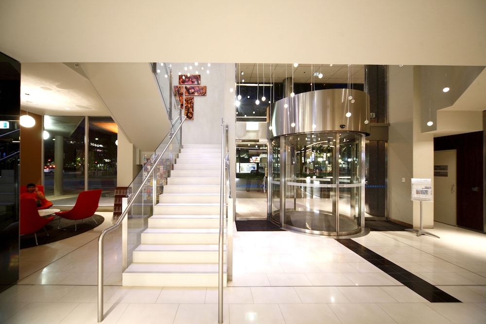Novotel Canberra 51/72