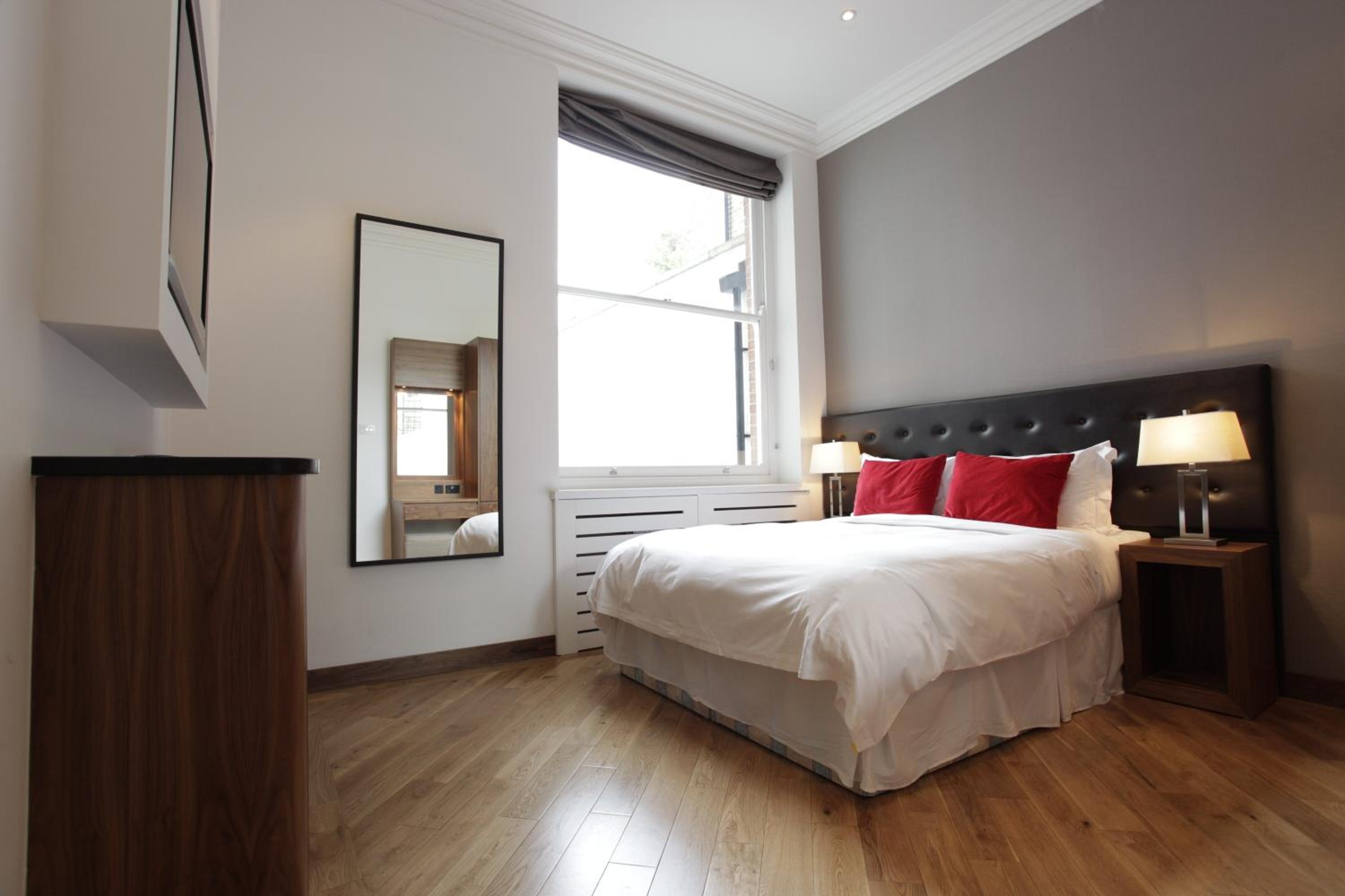 جناح رئاسي بشرفة، Presidential Apartments - Kensington 3/10
