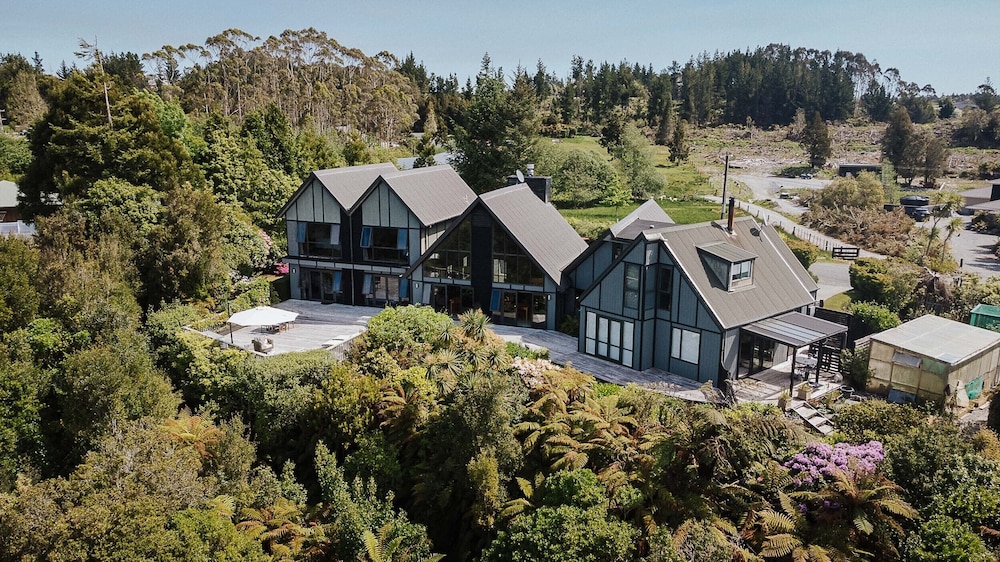 Rimu Lodge 37/40