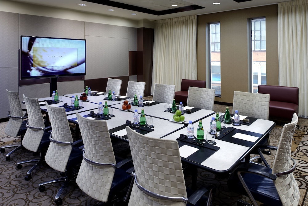 Sofitel Philadelphia at Rittenhouse Square 63/69