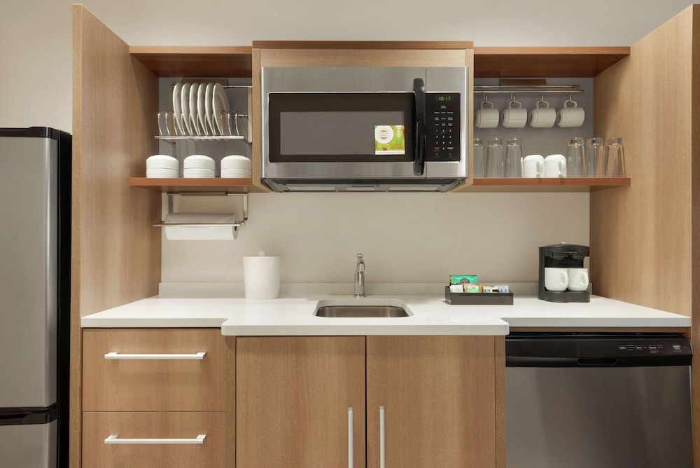 Home2 Suites By Hilton Bismarck 3/32