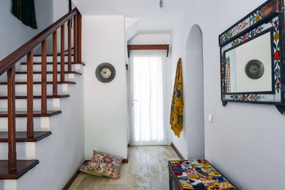 Marphe Hotel Suite and Villas 7/51