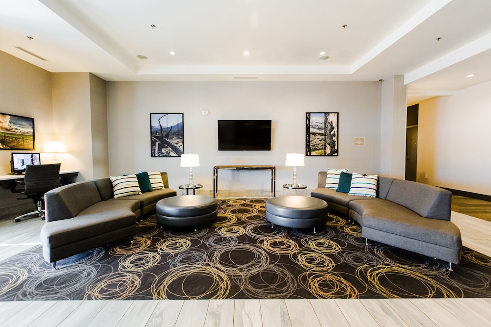 Candlewood Suites Edmonton West 48/76