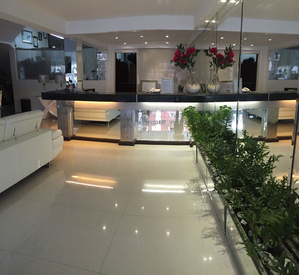 Arenal Hotel 7/50