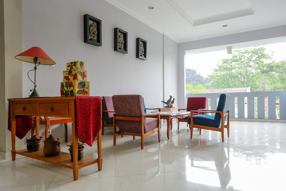 Reddoorz Sersan Bajuri 47/54