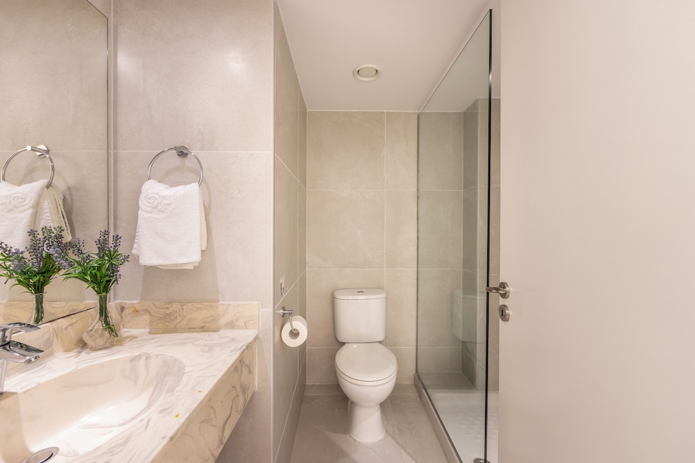 Papantonia Hotel 59/60