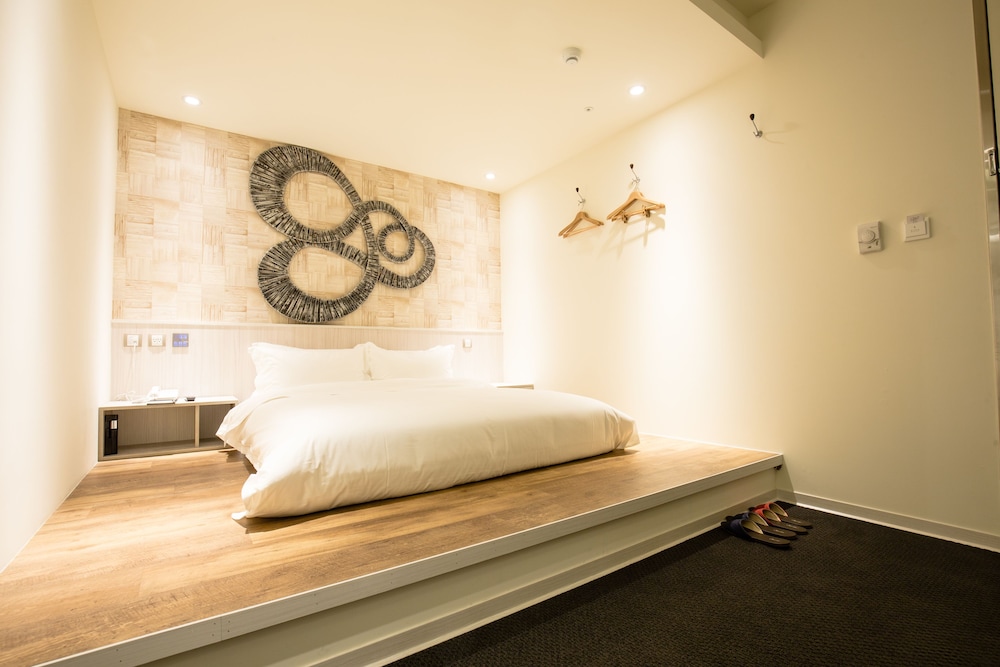 Walker Hotel Ximen 27/50