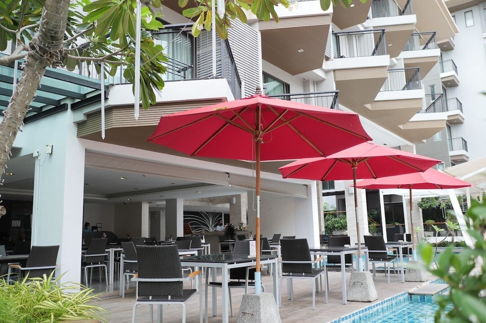 The Charm Resort Phuket 36/50