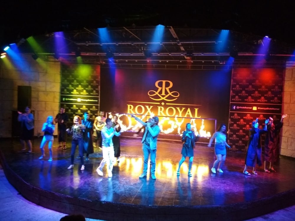 Rox Royal Hotel 53/67