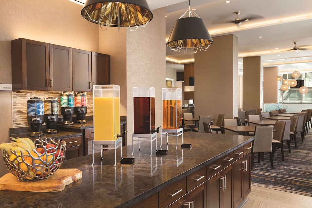 HOMEWOOD SUITES BY HILTON WASHINGTON DC CAPITOL-NAVY YARD 54/76
