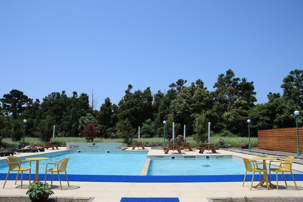 Grandmer Hotel Jeju 61/67