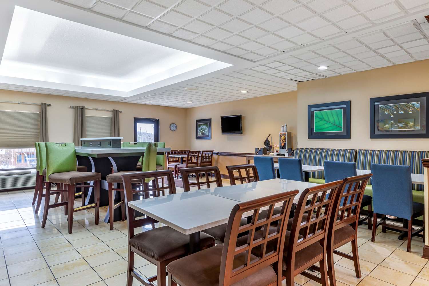 Comfort Inn & Suites Asheboro East 13/20