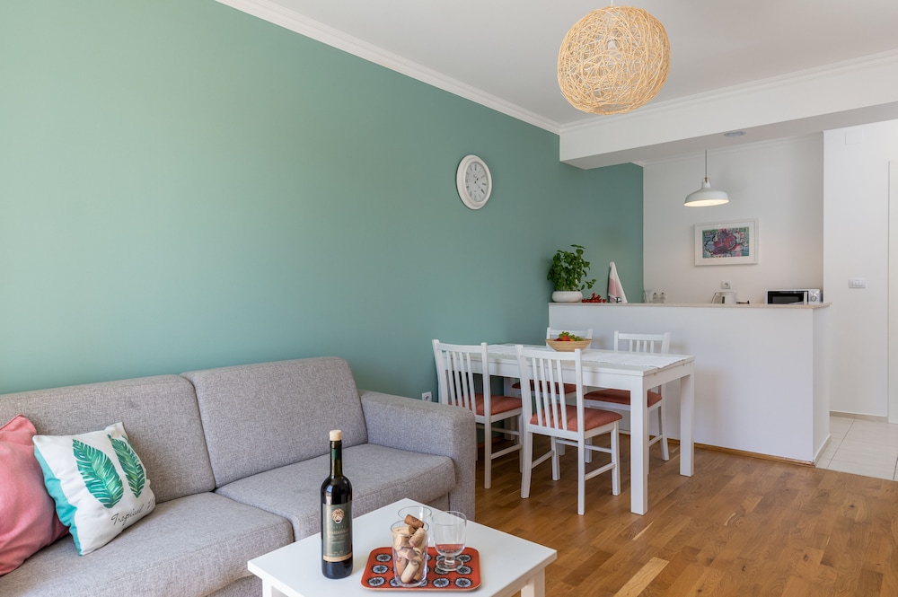APARTMENTS SILVIJA 26/31