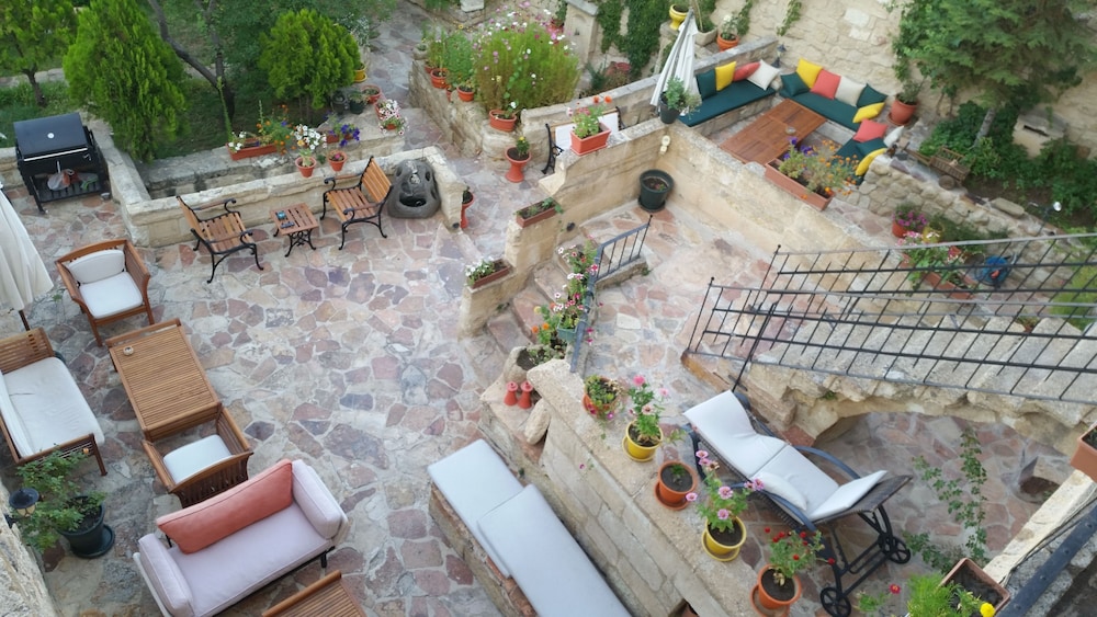 4 Oda Cave Hotel 6/50