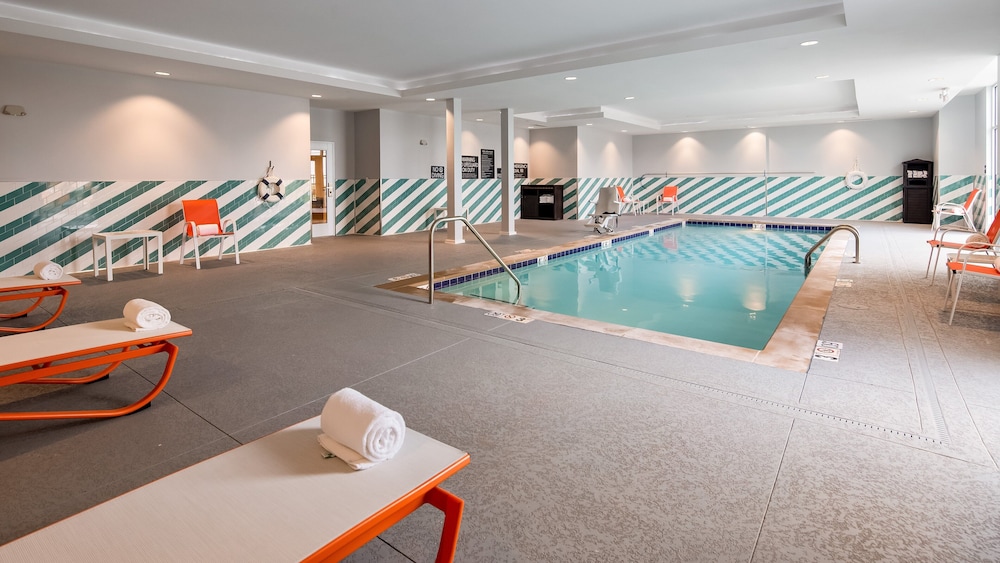 Holiday Inn - Clarksville Northeast, an IHG Hotel 32/69