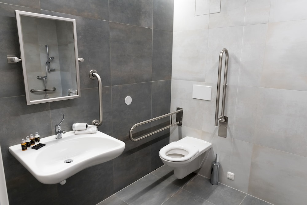 Hotel D1 58/64