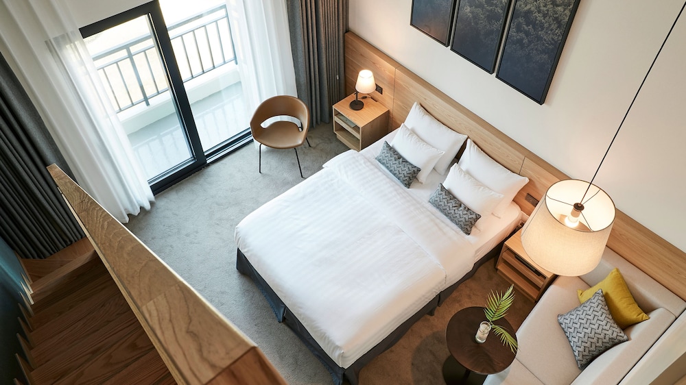 Duplex, 2 Double Beds, Pool Access، The Suites Hotel Jeju 3/5