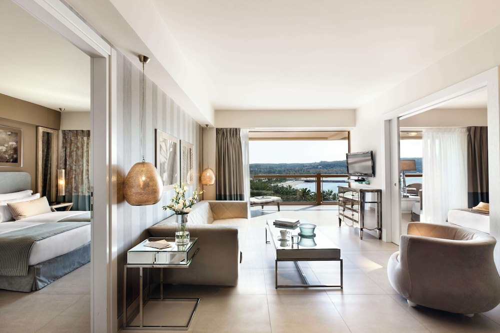 2 BEDROOMS, FAMILY SUITE, SEA VIEW
