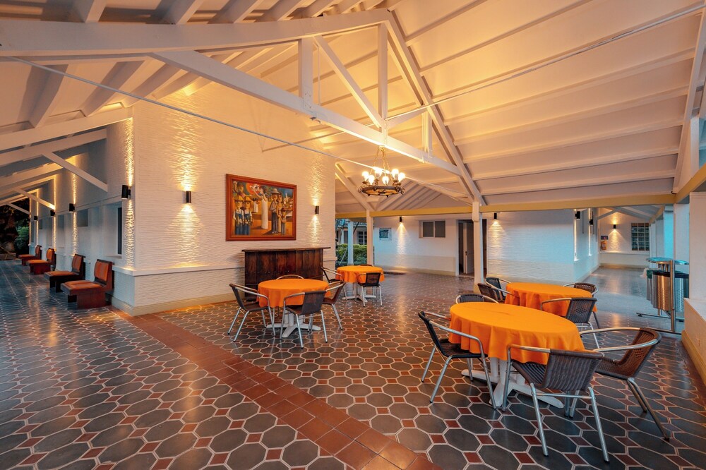hotel las palmeras 26/50