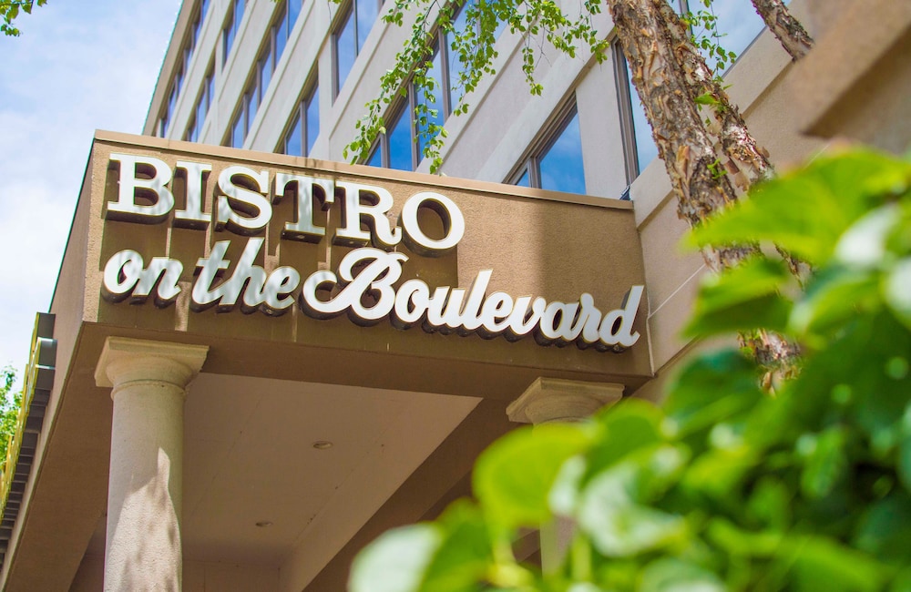 The Boulevard Inn and Bistro 2/48